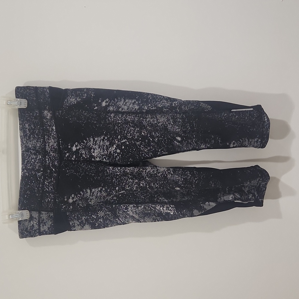 Womens athletic leggings